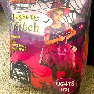 Halloween witch costume !